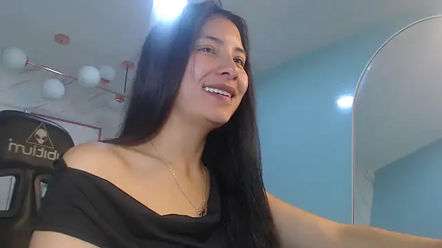Snapshot of victoria_hernandez_t_ chatting on 05-22-26, 01:06 victoria hernandez t online show from 05-22-26, 01:06