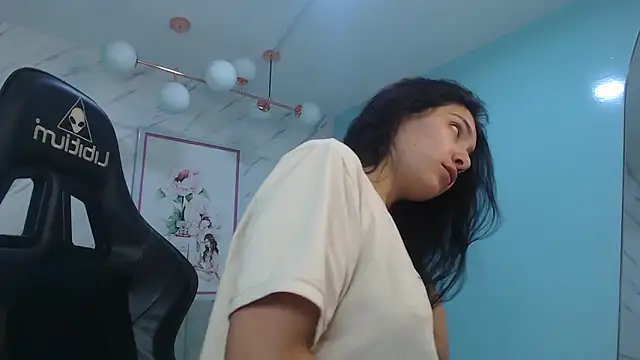 Snapshot of victoria_hernandez_t_ chatting on 06-03-26, 01:14 victoria hernandez t online show from 06-03-26, 01:14