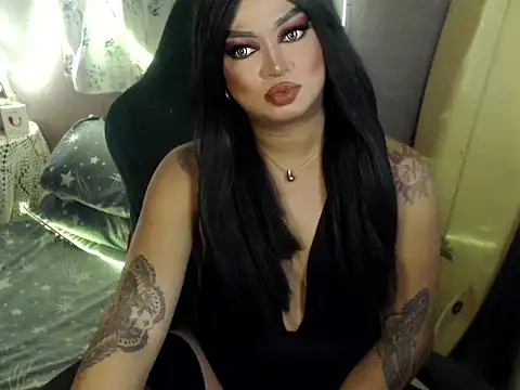Snapshot of xxXMissCessXxx chatting on 05-05-26, 12:18 xxXMissCessXxx online show from 05-05-26, 12:18