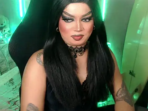 Snapshot of xxXMissCessXxx chatting on 06-11-26, 08:56 xxXMissCessXxx online show from 06-11-26, 08:56