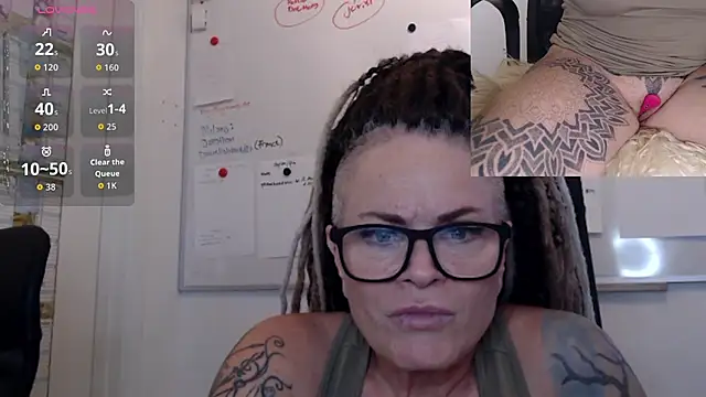 DarkDomina online show from 01-12-26, 02:44