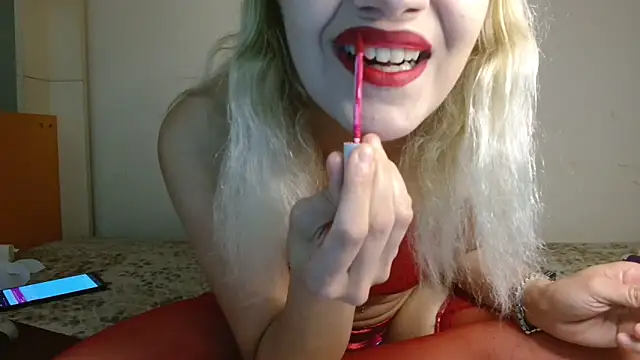 Snapshot of yellowchick chatting on 05-18-26, 10:04 yellowchick online show from 05-18-26, 10:04