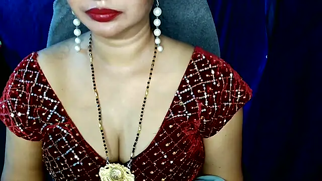 Snapshot of QUEEN_SAKHI- chatting on 04-29-26, 05:41 QUEEN SAKHI- online show from 04-29-26, 05:41