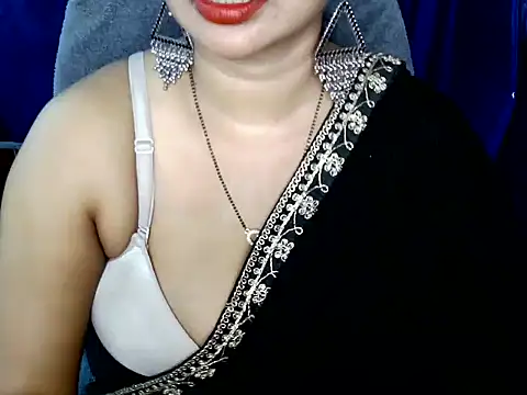 Snapshot of QUEEN_SAKHI- chatting on 05-05-26, 06:16 QUEEN SAKHI- online show from 05-05-26, 06:16