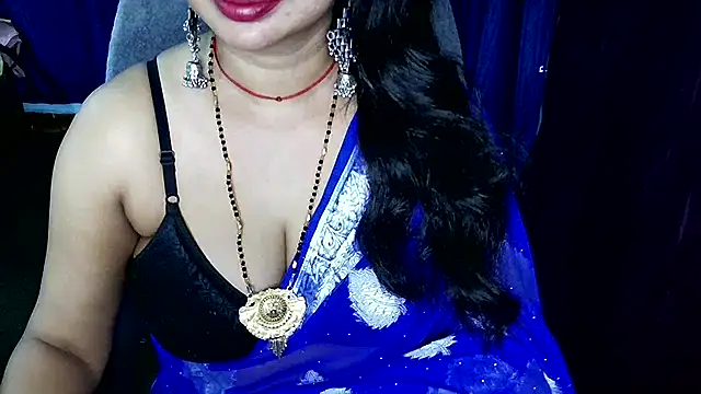 Snapshot of QUEEN_SAKHI- chatting on 05-25-26, 01:33 QUEEN SAKHI- online show from 05-25-26, 01:33