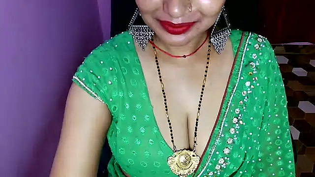 Snapshot of QUEEN_SAKHI- chatting on 05-28-26, 07:22 QUEEN SAKHI- online show from 05-28-26, 07:22