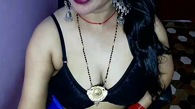 Snapshot of QUEEN_SAKHI- chatting on 06-04-26, 07:47 QUEEN SAKHI- online show from 06-04-26, 07:47