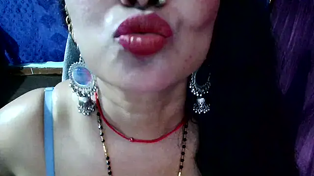 Snapshot of QUEEN_SAKHI- chatting on 06-06-26, 07:24 QUEEN SAKHI- online show from 06-06-26, 07:24