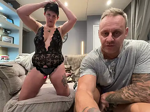 backdoorgalore4you online show from 04-07-26, 08:42