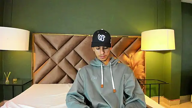 Marcus Jeron online show from 09-28-25, 04:18