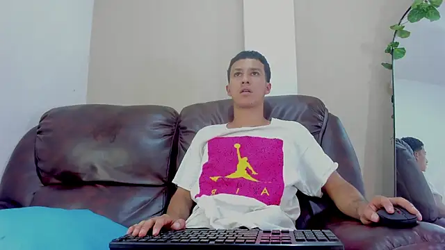 Marcus Jeron online show from 07-06-26, 06:54