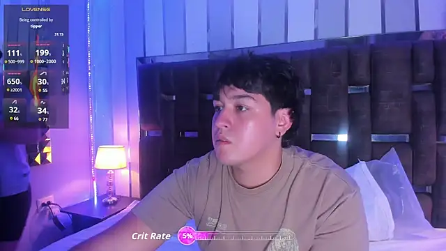 EmilyANDrew  online show from 01-08-26, 04:37