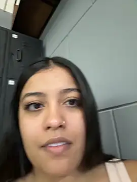 Camila Bustamante online show from 10-25-25, 03:29