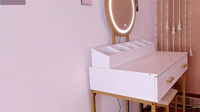 Camila Bustamante online show from 02-20-26, 02:50