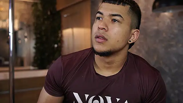 Thiago Valente online show from 10-23-25, 12:59