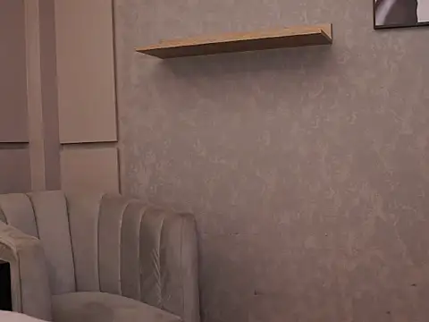 Thiago Valente online show from 04-11-26, 01:04