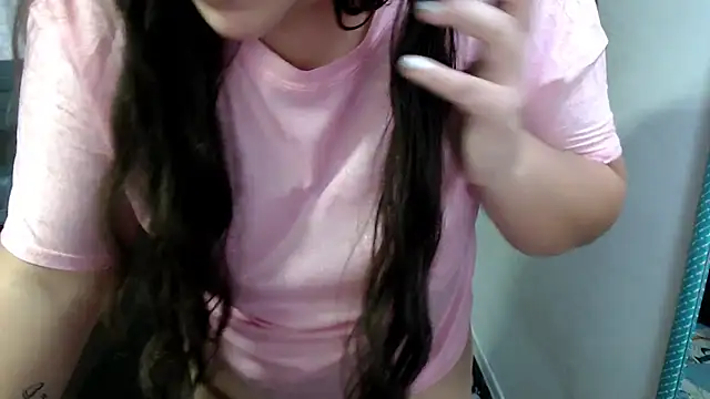 Snapshot of sarah_aguilar chatting on 04-30-26, 08:57 sarah aguilar online show from 04-30-26, 08:57