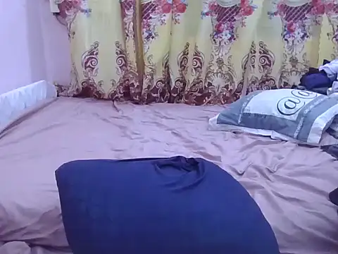 WildPussy4uxx online show from 04-05-26, 04:20