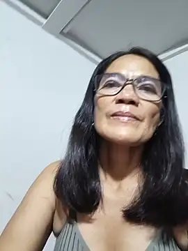 Snapshot of ImYourWoman_55 chatting on 07-04-26, 03:07 ImYourWoman 55 online show from 07-04-26, 03:07