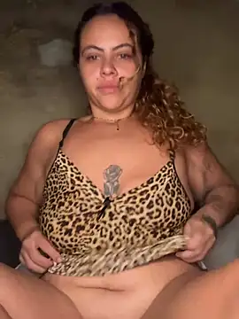 Chloe Leaozinho online show from 05-19-26, 05:36