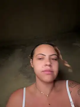 Chloe Leaozinho online show from 05-20-26, 05:02