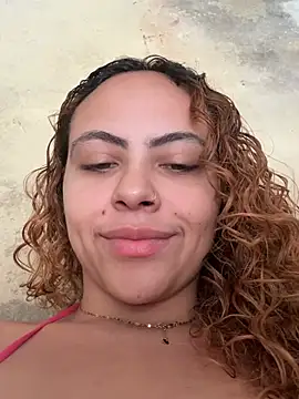 Chloe Leaozinho online show from 05-26-26, 05:42