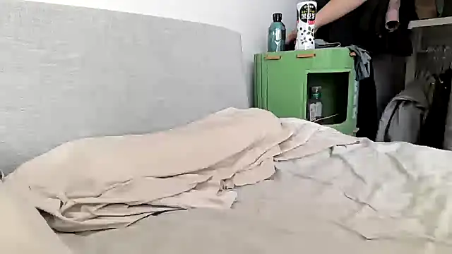 Bytheway0122 online show from 11-11-25, 04:34