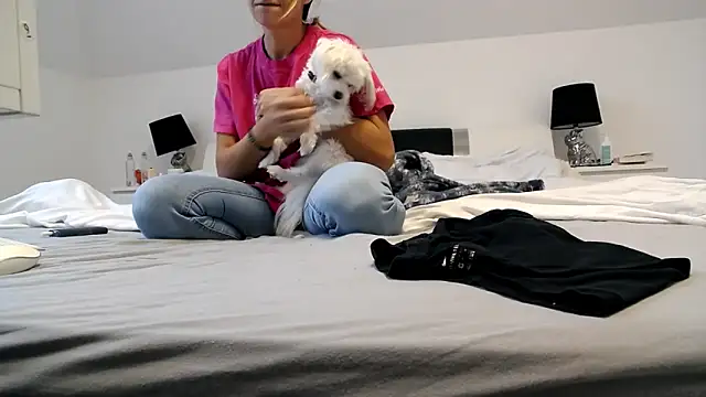 ArabianMalikah online show from 10-20-25, 05:52