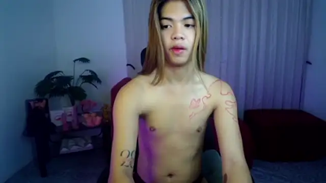 Snapshot of xAsianHotCum69x chatting on 04-23-26, 04:24 xAsianHotCum69x online show from 04-23-26, 04:24