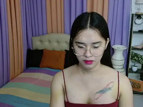 SeductiveAppleTS online show from 12-16-25, 05:45