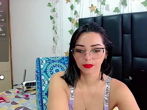 sara arias00 online show from 09-18-25, 01:13