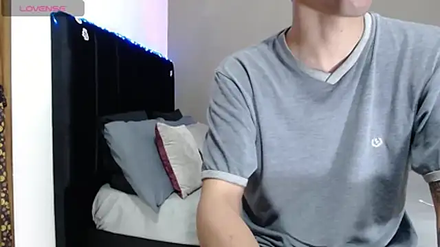 Matteo12  online show from 01-15-26, 07:02