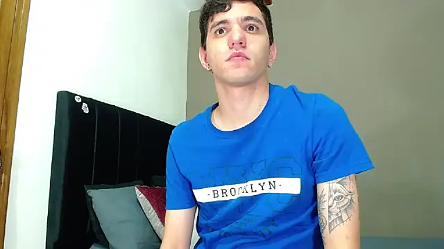 Matteo12  online show from 02-11-26, 05:01