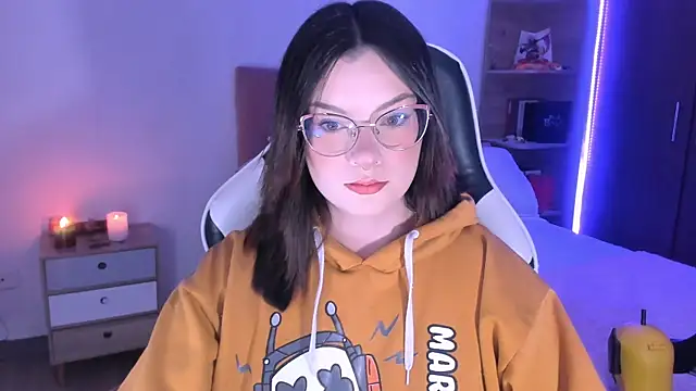 OphelianaRose33 online show from 09-08-25, 11:26