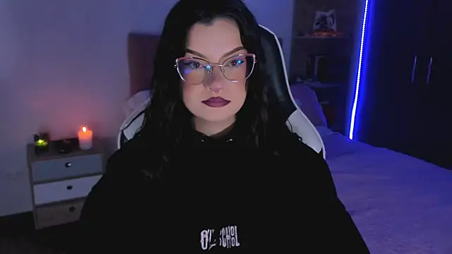 OphelianaRose33 online show from 10-03-25, 12:07