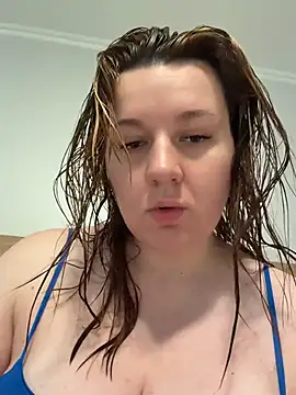 Snapshot of love_me__tonight_ chatting on 06-19-26, 07:01 love me tonight online show from 06-19-26, 07:01