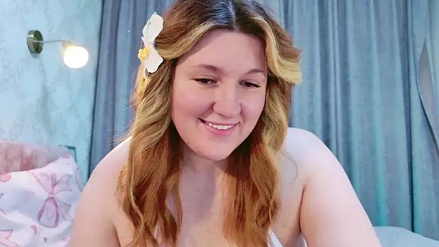 Snapshot of love_me__tonight_ chatting on 07-17-26, 11:42 love me tonight online show from 07-17-26, 11:42