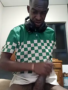 Snapshot of Fizozoo chatting on 02-07-26, 08:56 Fizozoo online show from 02-07-26, 08:56