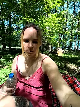 Snapshot of SexyMilf_37 chatting on 05-02-26, 12:32 SexyMilf 37 online show from 05-02-26, 12:32