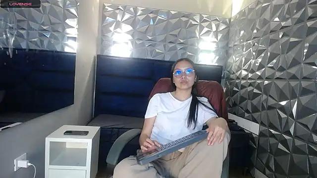 katalina07 1 online show from 02-11-26, 05:18