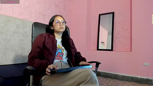 Snapshot of katalina07_1 chatting on 04-30-26, 02:34 katalina07 1 online show from 04-30-26, 02:34