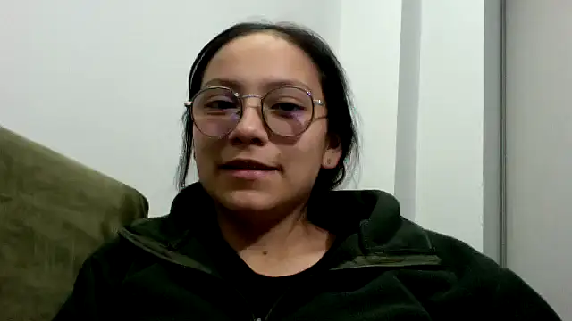 Snapshot of katalina07_1 chatting on 06-08-26, 03:07 katalina07 1 online show from 06-08-26, 03:07