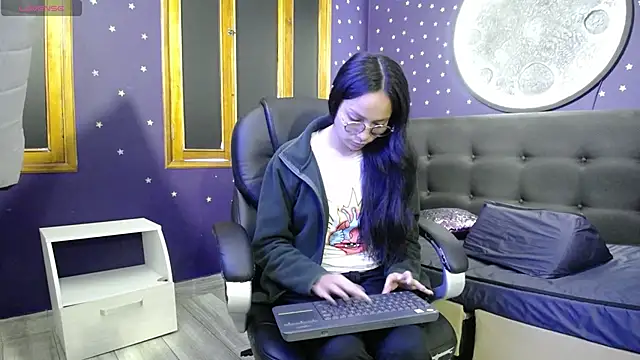 Snapshot of katalina07_1 chatting on 06-19-26, 03:16 katalina07 1 online show from 06-19-26, 03:16