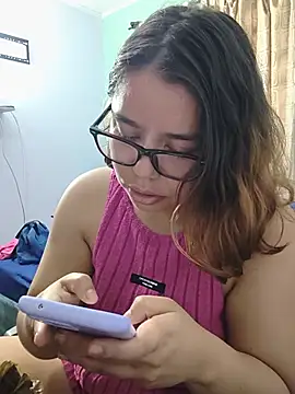 Snapshot of saenz_eymi chatting on 05-23-26, 05:06 saenz eymi online show from 05-23-26, 05:06