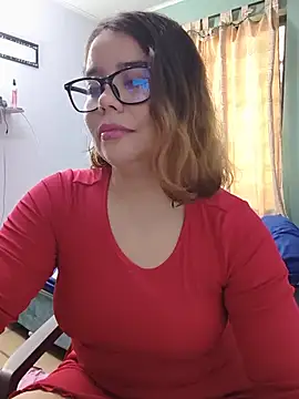 Snapshot of saenz_eymi chatting on 06-21-26, 04:53 saenz eymi online show from 06-21-26, 04:53