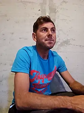 Alex-andru88 online show from 10-20-25, 02:06