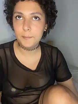 Snapshot of OliviaWild_ chatting on 05-21-26, 02:18 OliviaWild online show from 05-21-26, 02:18