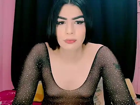 Snapshot of _crystal23_ chatting on 09-28-25, 04:40  crystal23  online show from 09-28-25, 04:40