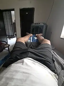 Snapshot of Yourslovingdick chatting on 04-20-26, 06:16 Yourslovingdick online show from 04-20-26, 06:16