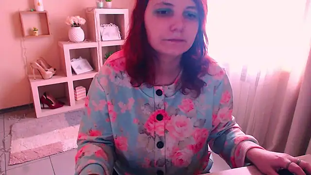 Snapshot of TwoBigSuns chatting on 02-02-26, 08:13 TwoBigSuns online show from 02-02-26, 08:13